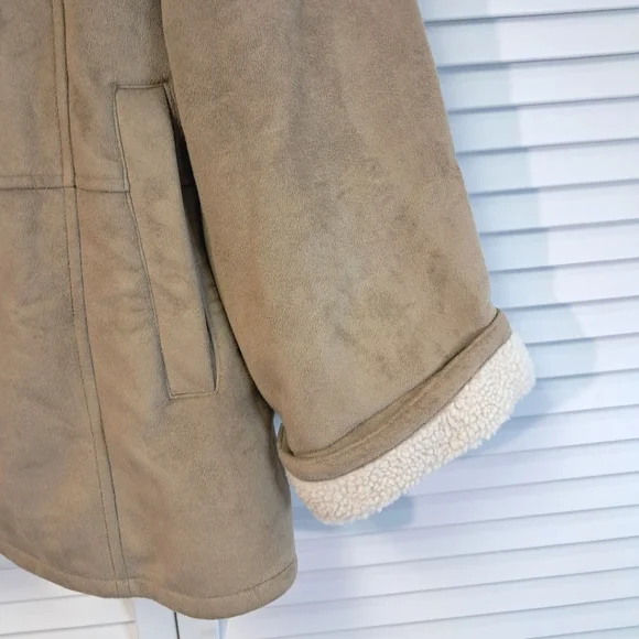 Women's Alfred Dunner faux suede, fleece lined coat! Sz. 18W - Picture 3 of 4